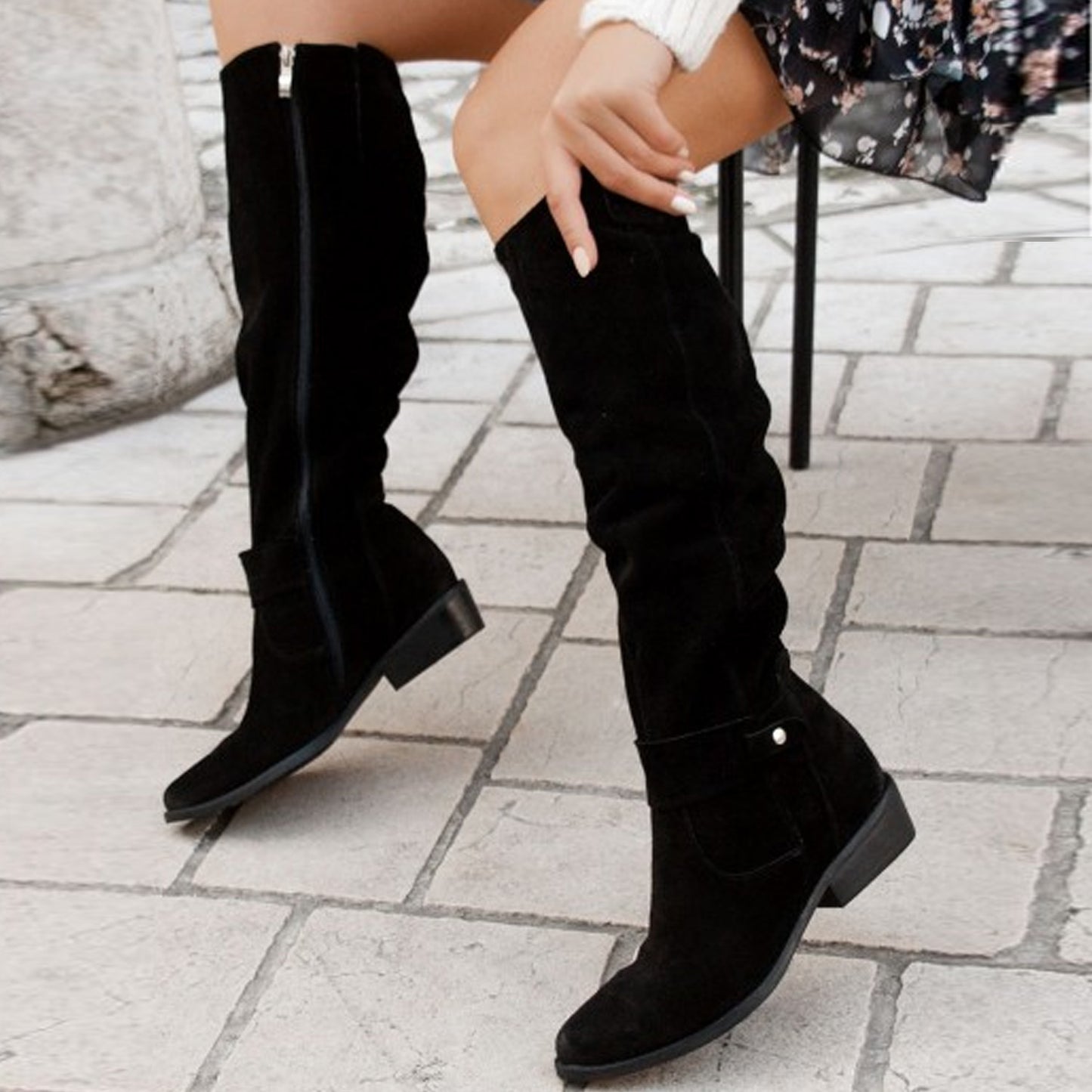 Bottes Élégantes en Suédine – Confort et Style