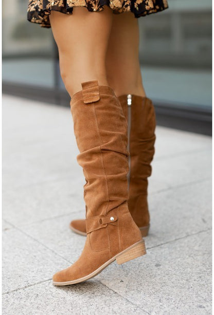 Bottes Élégantes en Suédine – Confort et Style